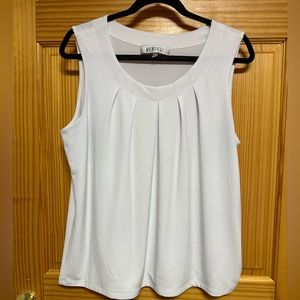 Kasper sleeveless white blouse. Size large.